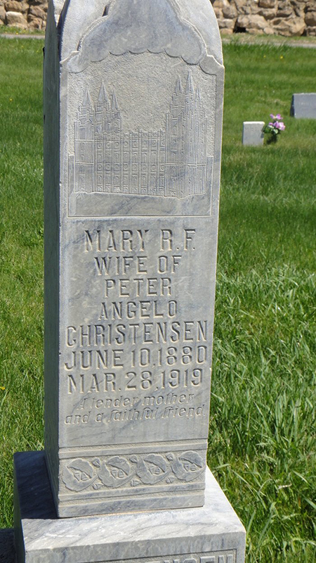 Maren Regina Fechser Christensen's Headstone