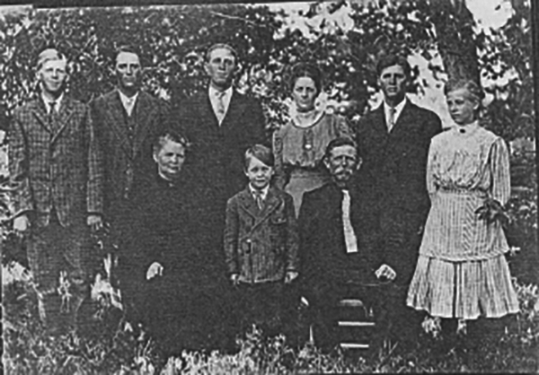 Family portrait of the Frederick Christensen family, ca. 1910.